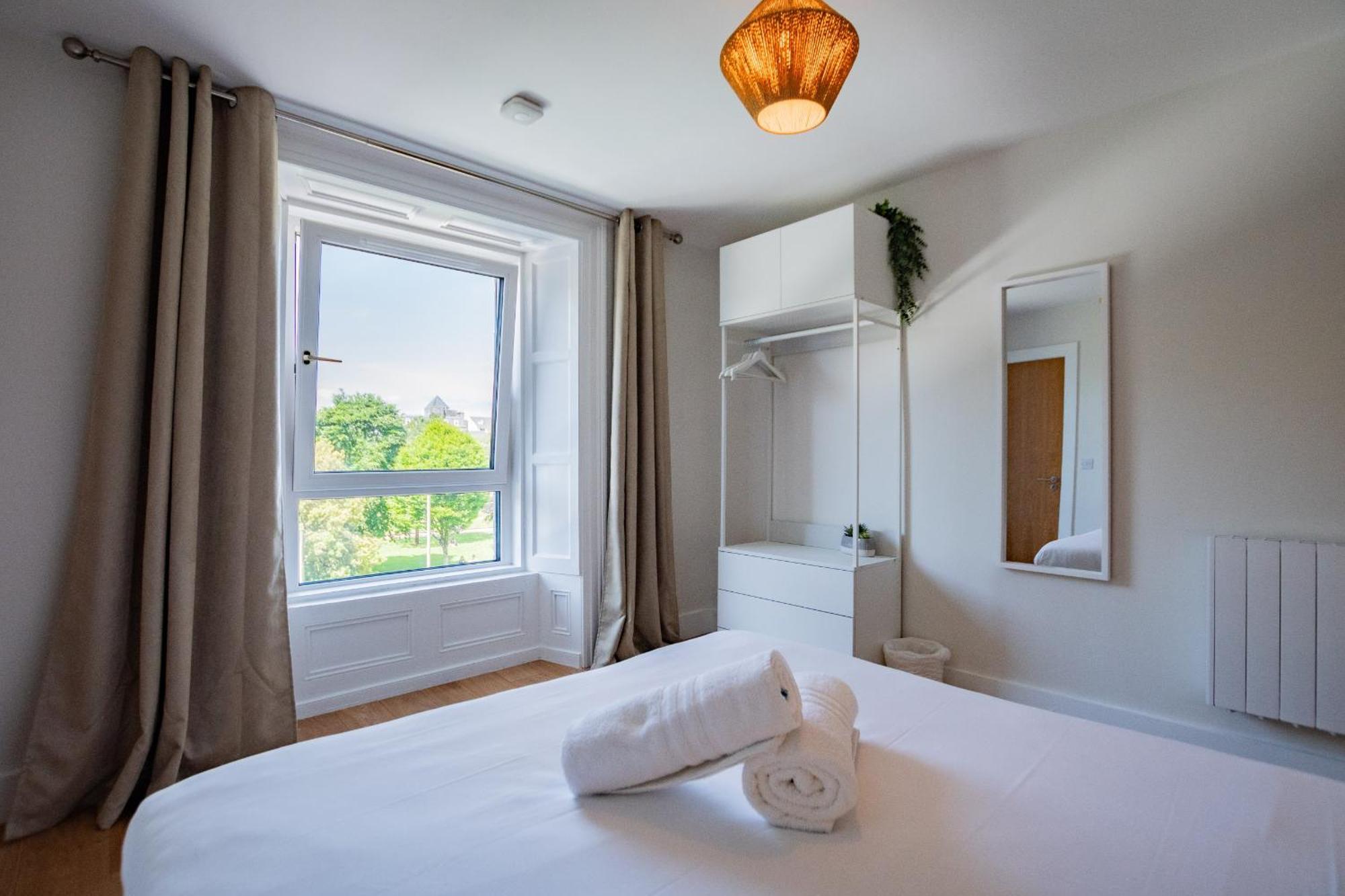 Eyre View - 1 Galway